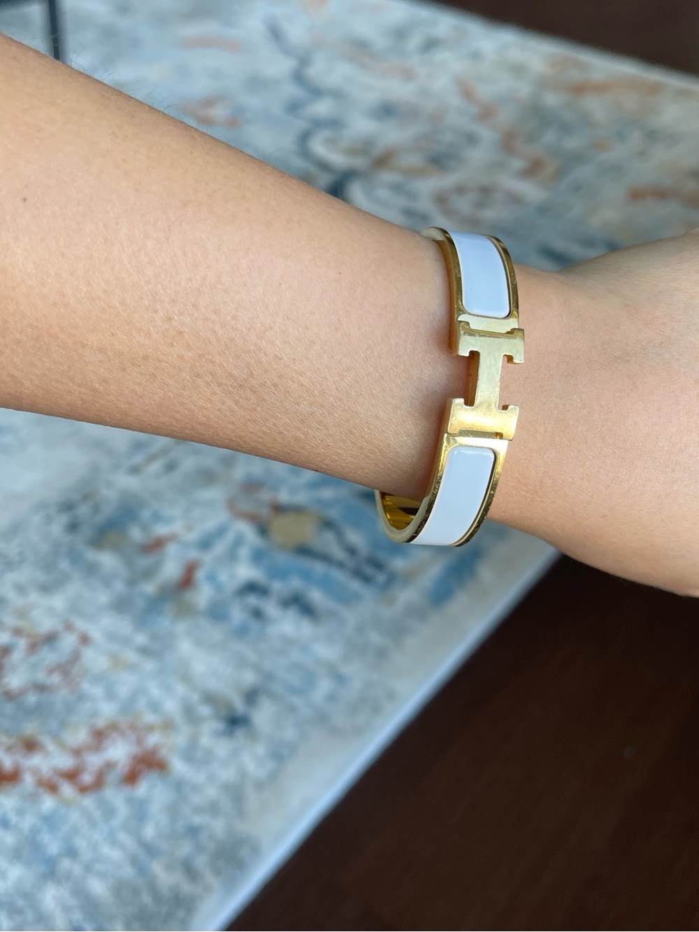 Hermes Clic H Gold and White Bracelet Bangle PM authentic - Picture 8 of 9